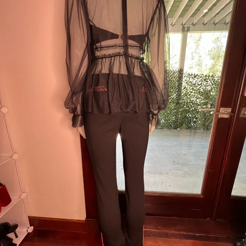 Alexander McQueen Cropped Pants with zipper at ankles and red threading - Picture 7 of 13